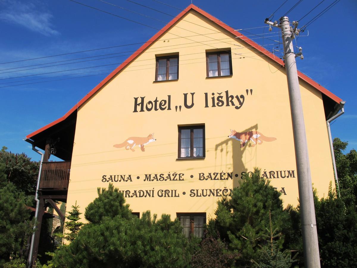 Hotel U Lisky Hostka  Exterior foto